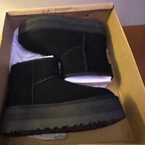 UGG Black Classic Mini Platform Boots size 11